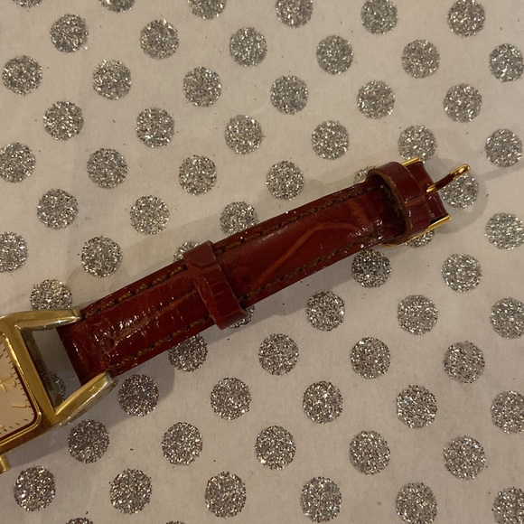 Anne Klein - Picture 5 of 5